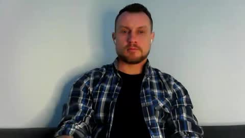 Snapshot of siggurd7one chatting on February 26, 6:42 pm Orlando online show from February 26, 6:42 pm
