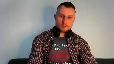 Snapshot of siggurd7one chatting on February 15, 3:39 pm Orlando online show from February 15, 3:39 pm