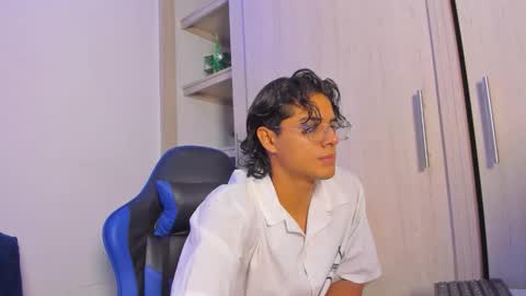 silva online show from November 26, 12:13 am