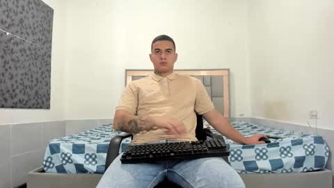 SIMON KELER online show from March 18, 11:08 pm