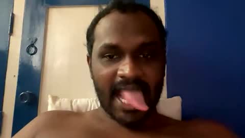 singletamilblackboy online show from December 19, 4:53 am