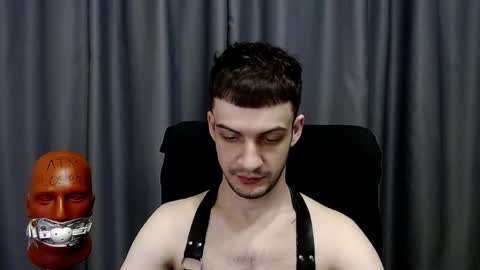 Sir Damien online show from March 27, 3:10 am