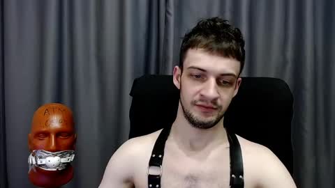 Sir Damien online show from April 5, 8:38 pm