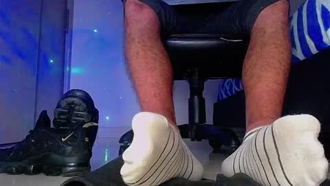 only foot                         worshipers here online show from February 19, 1:13 am