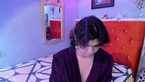 Snapshot of sirius_angels chatting on December 7, 3:47 am adam angels online show from December 7, 3:47 am