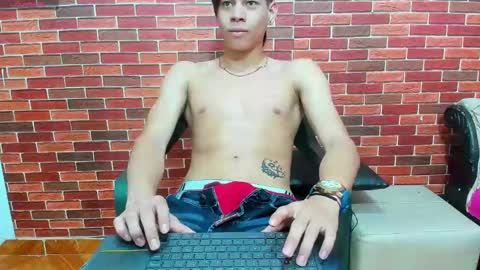 Snapshot of sirryant chatting on March 3, 5:56 pm SIR RYANT online show from March 3, 5:56 pm