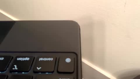 Snapshot of sissyinheelsbbc chatting on December 3, 1:39 am sissyinheelsbbc online show from December 3, 1:39 am