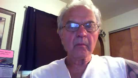skeeeziks online show from June 7, 11:00 pm