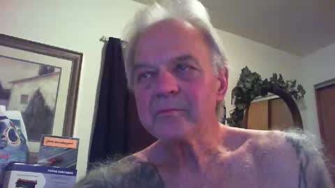 skeeeziks online show from May 19, 1:56 am