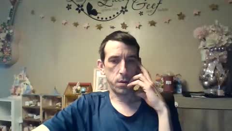 SkinnyBigCock2 online show from January 15, 8:29 am