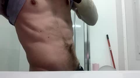 skinnybigdk online show from January 3, 5:20 pm