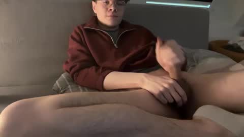 skinnyray44 online show from March 12, 2:58 pm