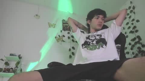 skiny_dann online show from April 3, 4:53 am