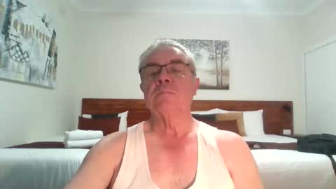 Skipper1970 online show from December 19, 4:42 am