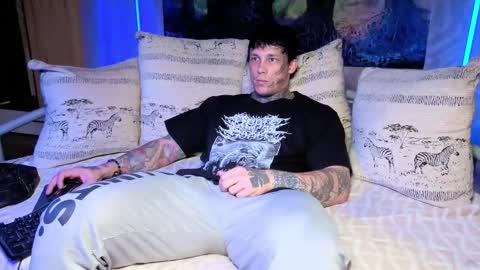 skirlingod online show from October 20, 8:07 am