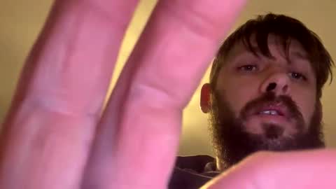 skuzzy25 online show from January 9, 5:02 am