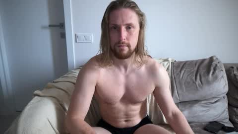 sky_guy25 online show from January 15, 8:41 am