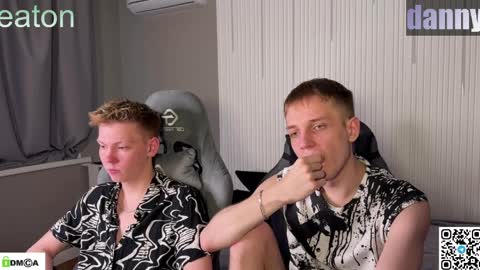 sky_hunter online show from April 5, 3:30 pm