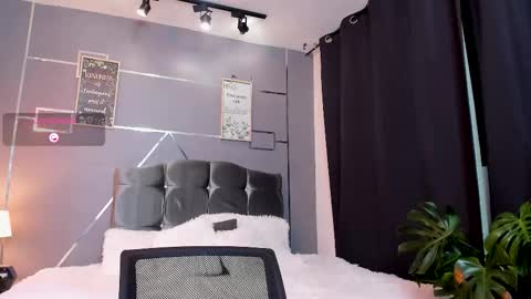 Daniel online show from November 22, 3:39 am