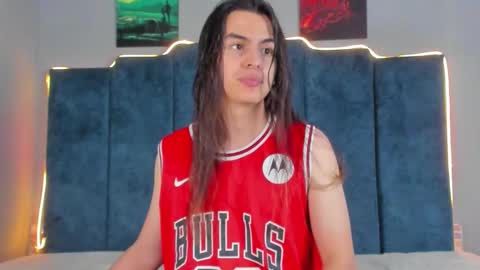 Snapshot of sky_liink chatting on October 20, 10:13 pm Santiago online show from October 20, 10:13 pm