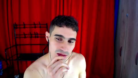 Skyler online show from March 31, 1:40 am