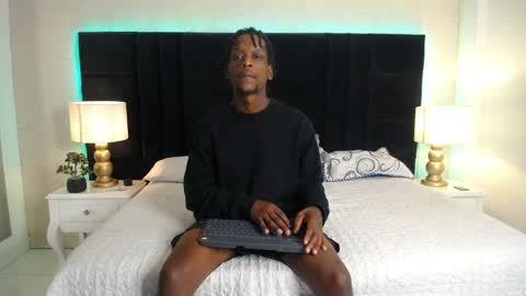 SKYLERBIGXXX online show from May 29, 4:33 am