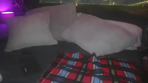 skyonetoo3 online show from November 25, 10:12 pm