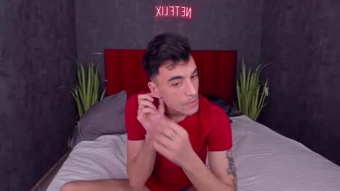 Slendy online show from February 19, 2:24 pm