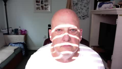 slick50000 online show from April 17, 8:22 pm