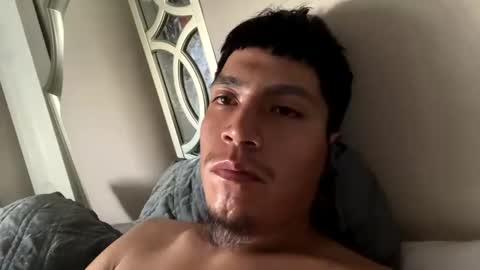 Snapshot of slickbadboy chatting on November 1, 7:18 pm slickbadboy online show from November 1, 7:18 pm