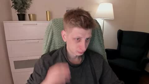 Andy online show from February 1, 9:02 pm