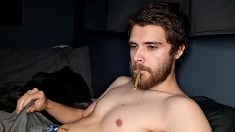slutsandblunts online show from March 17, 6:27 am