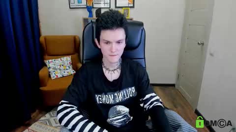 sly_reggie online show from March 18, 10:07 am