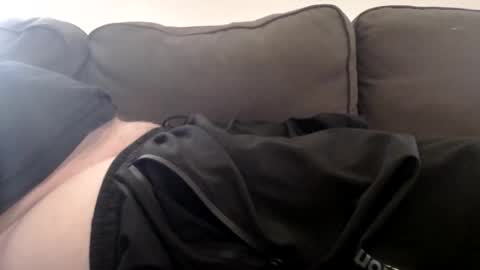 smallandshy1980 online show from February 7, 11:28 am
