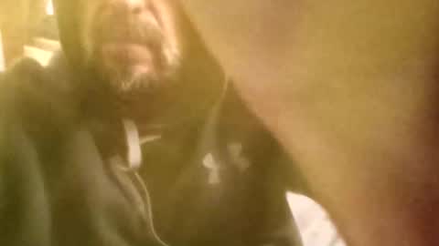 smallbutluvsbig online show from December 31, 12:15 pm