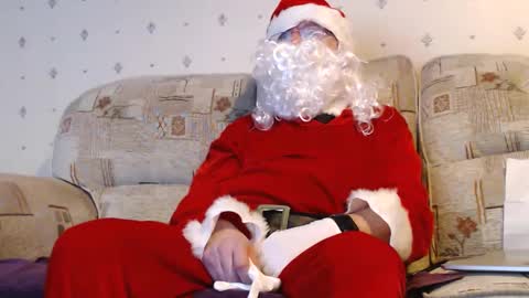 Snapshot of smallsteve562 chatting on December 23, 8:36 pm Steve online show from December 23, 8:36 pm