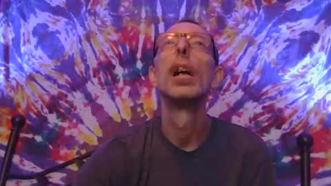 smoke-4-me online show from June 4, 2:39 am