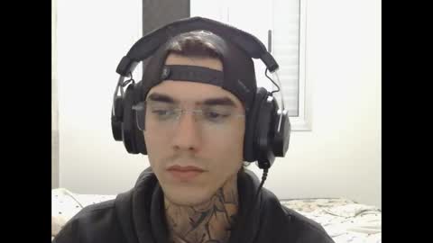 smoke_ink online show from April 30, 7:37 am