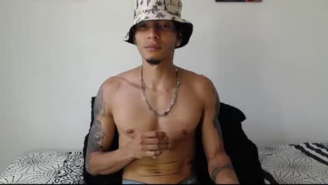 Daniel laverde online show from November 8, 6:33 pm