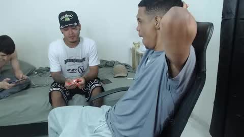 snak_master1 online show from September 9, 5:56 pm