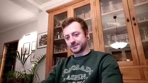 snoecks online show from March 13, 6:47 pm