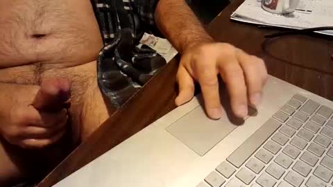 watchmecum online show from November 23, 4:07 pm