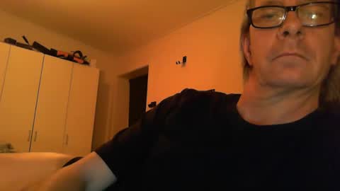 snub71 online show from February 23, 7:14 pm