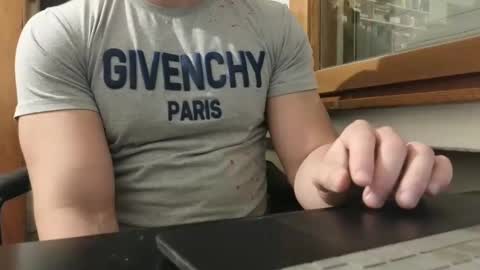 Snapshot of so_thick chatting on January 19, 8:30 pm luca - online show from January 19, 8:30 pm