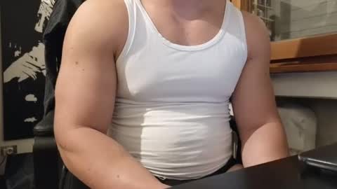 Snapshot of so_thick chatting on December 2, 4:51 pm luca - online show from December 2, 4:51 pm