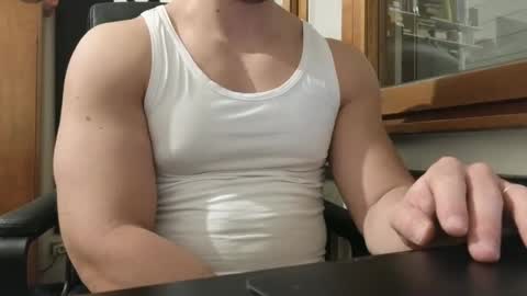 Snapshot of so_thick chatting on December 21, 9:25 pm luca - online show from December 21, 9:25 pm