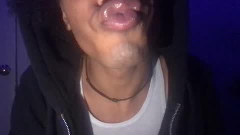 SolaceEve online show from December 8, 4:04 am