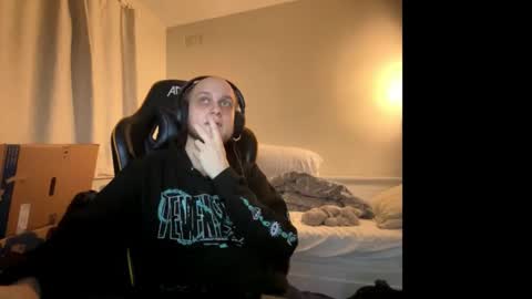 solarprowl99 online show from December 13, 10:27 pm