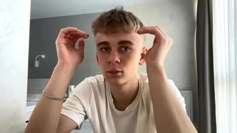 Jett online show from April 4, 10:34 am