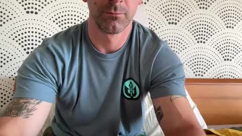 Some guy00 online show from September 29, 8:37 pm